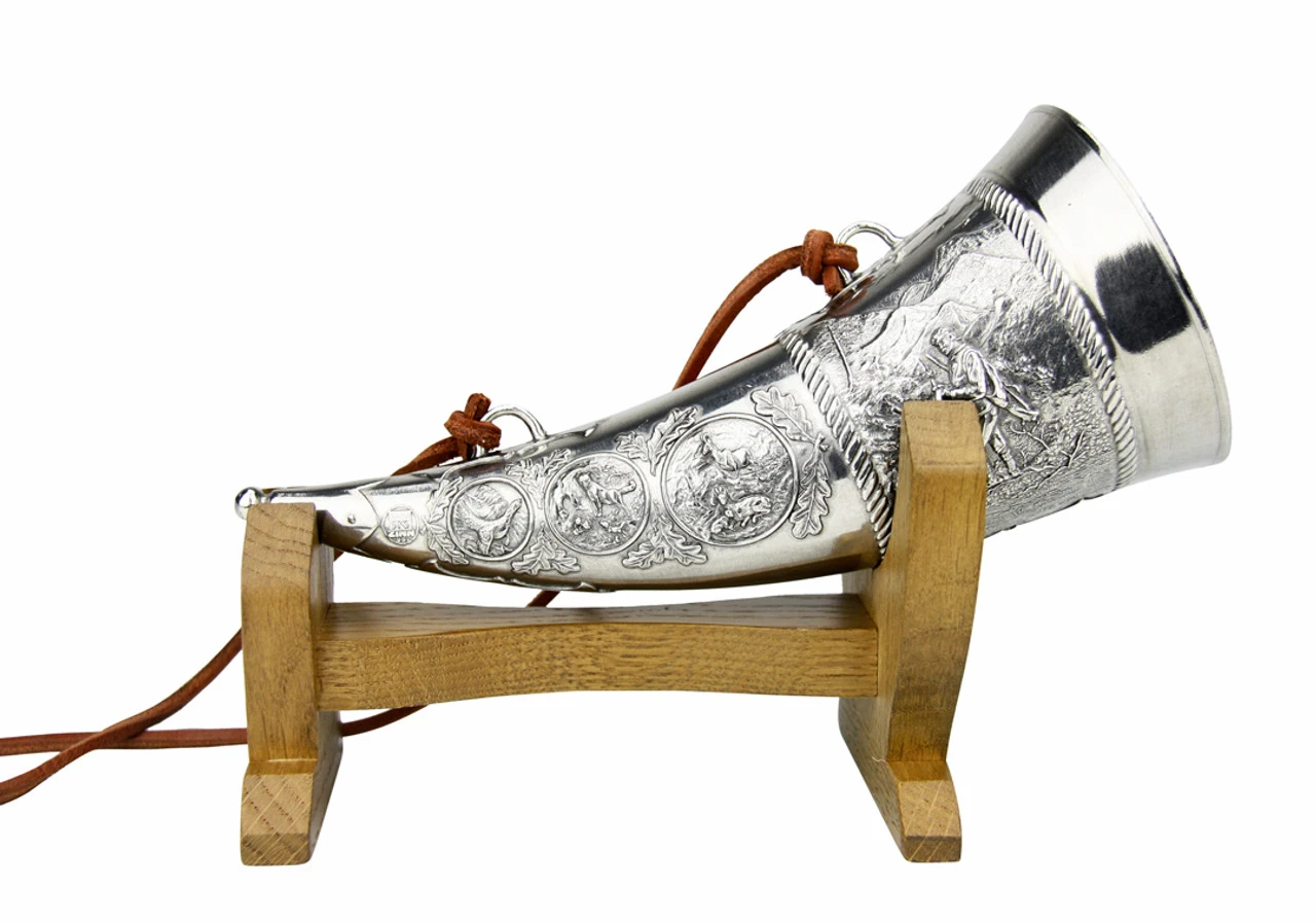 Marksman Hunter Pewter Drinking Horn With Wooden Stand - Image 2